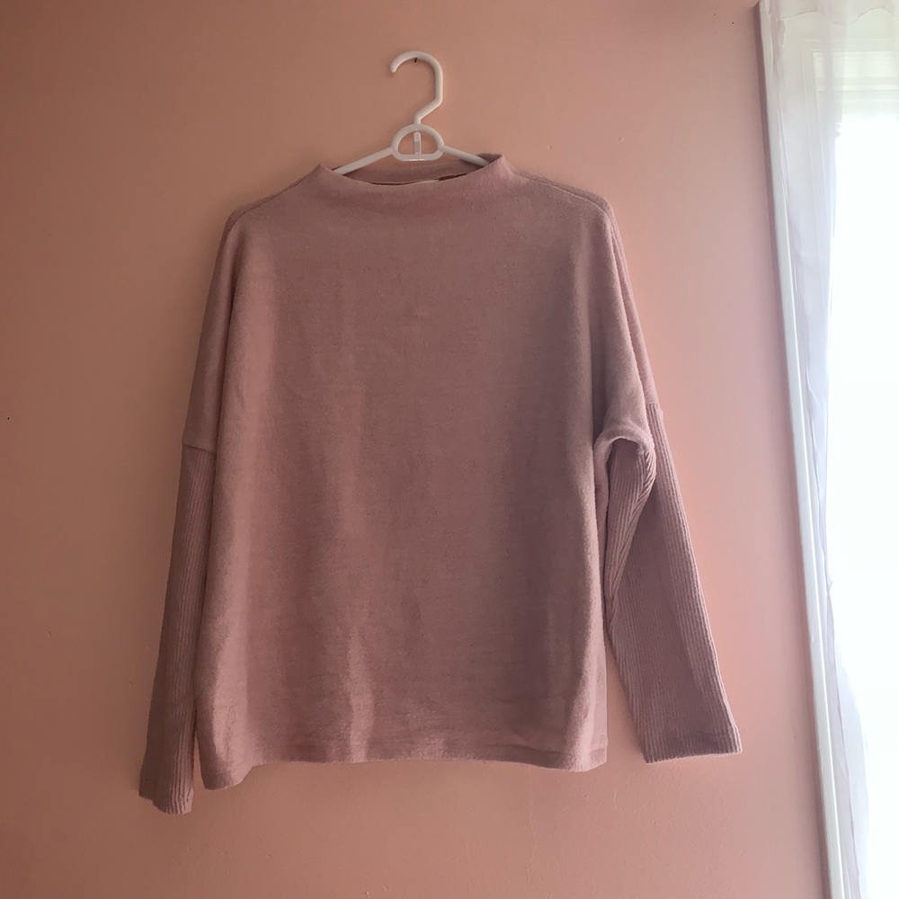 Blush H&M Sweater